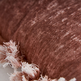Подушка Airlia коричневого цвета